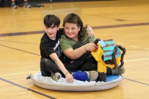 Fifth-Graders in New York Build Hovercrafts During STEM Lesson